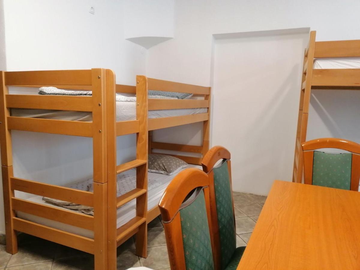 Hostel Vojnik ภายนอก รูปภาพ