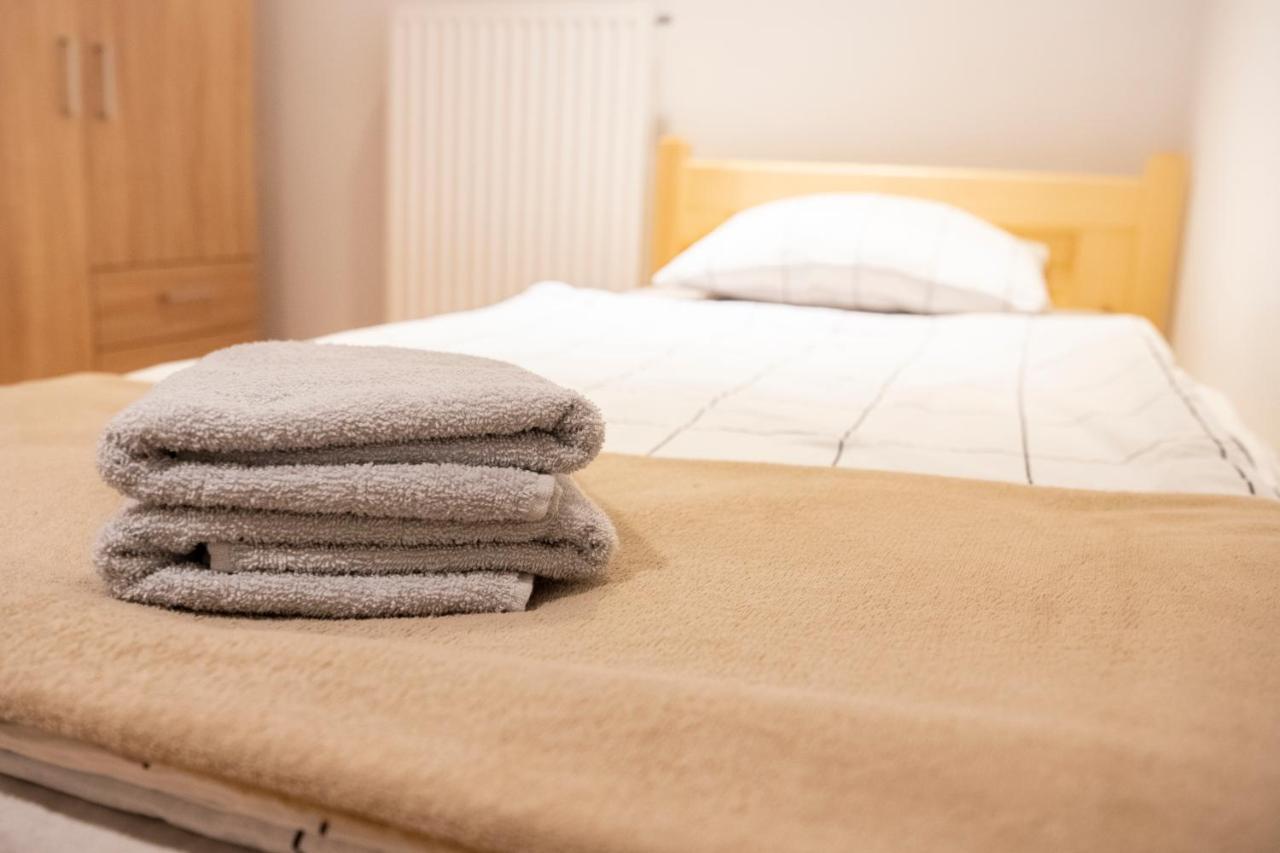 Hostel Vojnik ภายนอก รูปภาพ