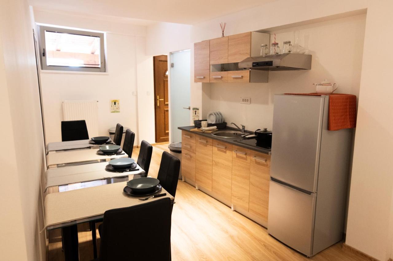 Hostel Vojnik ภายนอก รูปภาพ